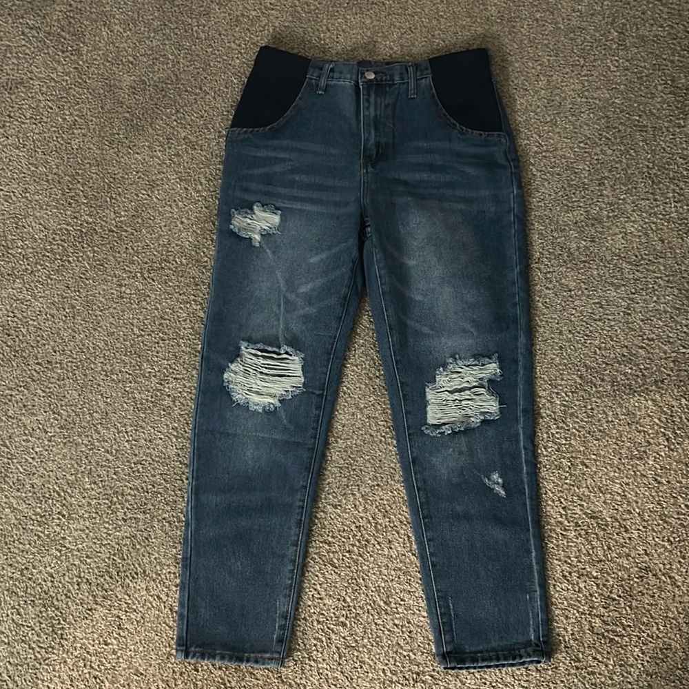 SHEIN Medium Maternity Jeans NEVER WORN.